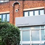 Modern Apartment In The City Centre