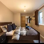 Modern Apartment In The City Centre