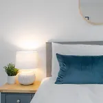 Starhost Residences - Spacious 1-Bed In Ocean Village