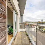 Cozy Flat Close To City Centre