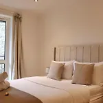 Luxury Flat Close To City Centre & Docks