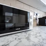 Modern 2-Bedroom In A Converted Home Near City Centre