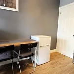 Shirley Apartments, Cozy Studio, Self Check In, 10 Min Drive To City Centre, Walking To Redbridge Train Station