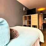 Shirley Apartments, Cozy Studio, Self Check In, 10 Min Drive To City Centre, Walking To Redbridge Train Station