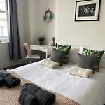Xue Apartment To Let