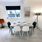 Stay In Style - Rigby Road Residence