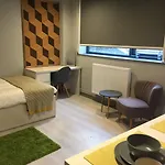 The Walls - Modern Studio Apartments