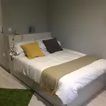 The Walls - Modern Studio Apartments