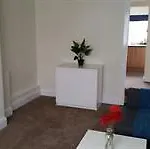 Oceana Serviced Accommodation - Alder Road