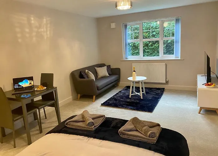 Private Luxury Room Southampton