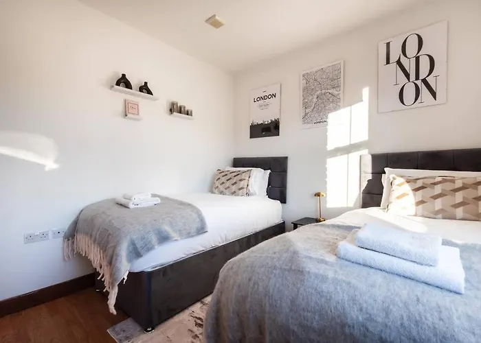 Highland - 2 Bedroom Flat With Parking