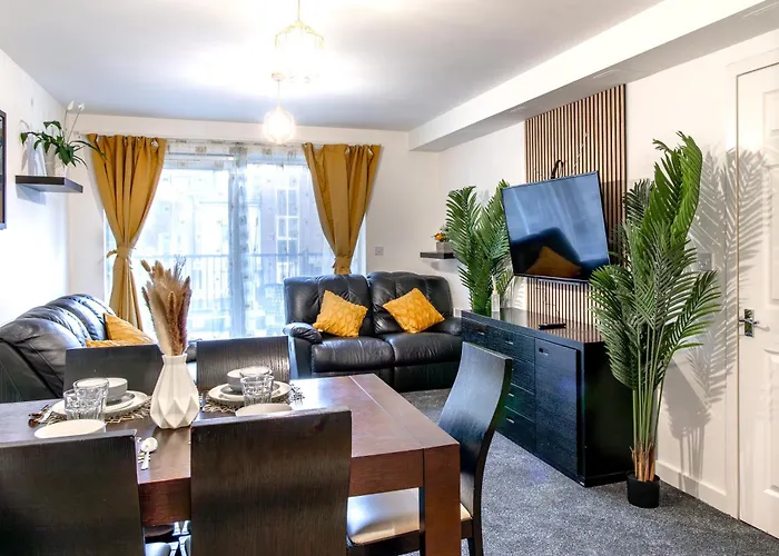 Open Mind Leisure - Luxury Apartment Near Hospital & Underground Free Parking For 2 Vehicles