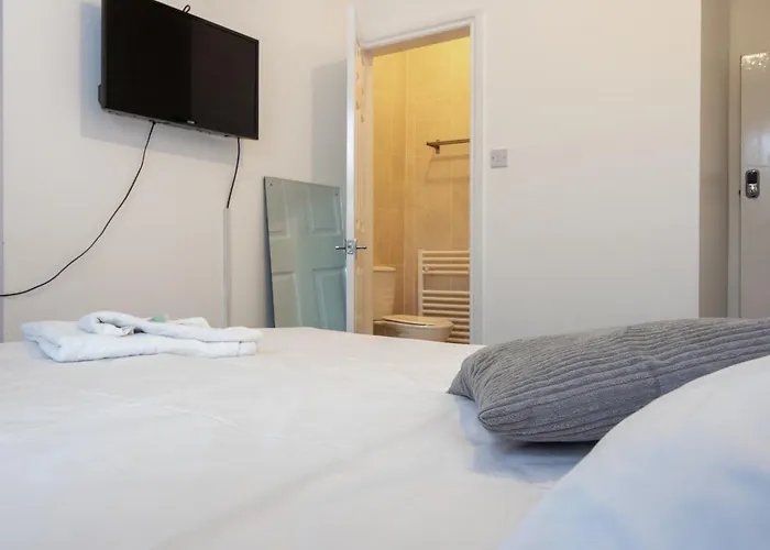 Pebbles Guest House Room 6