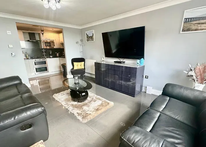 Ocean Village Apartment