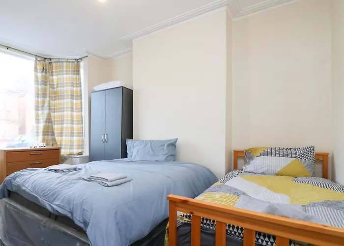 Mayflower Road Room 1