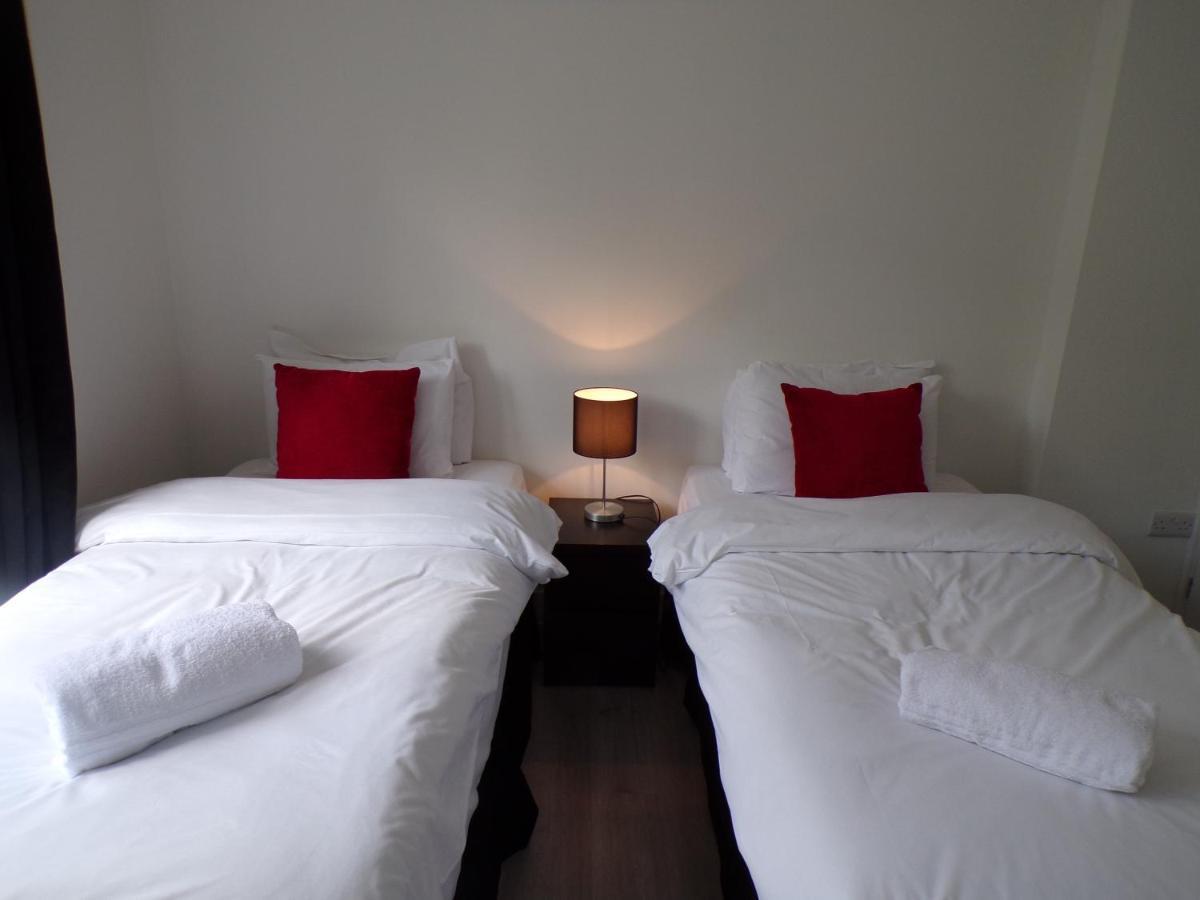 Lakeview Apartments * Southampton