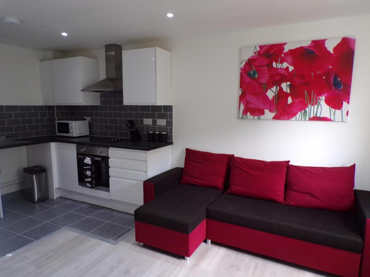 Lakeview Apartments * Southampton