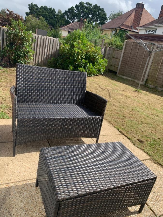 Executive 4 Bedroom Bassett House Holiday home Southampton
