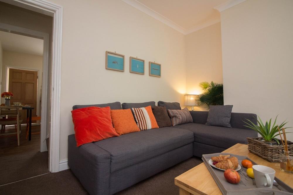 Highfield House 3*