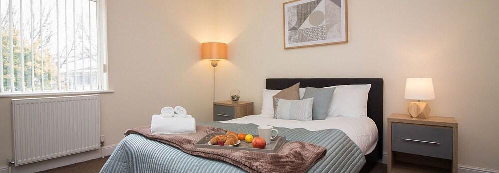Highfield House 3* Southampton