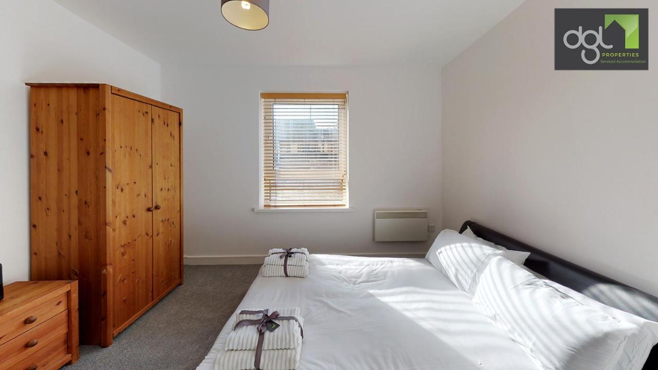 2 Bedroom Dgl Serviced City Centre Apartment Southampton