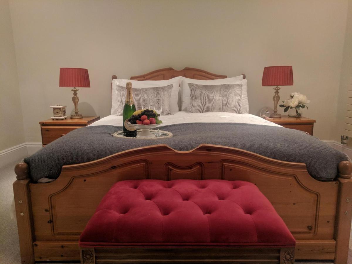 31 Queens Terrace Apartment