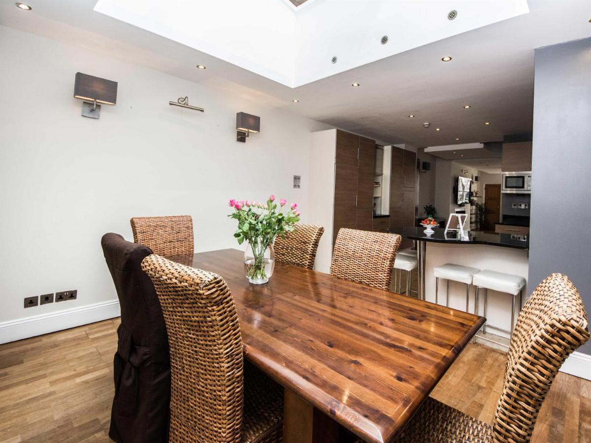Apartment 31 Queens Terrace *