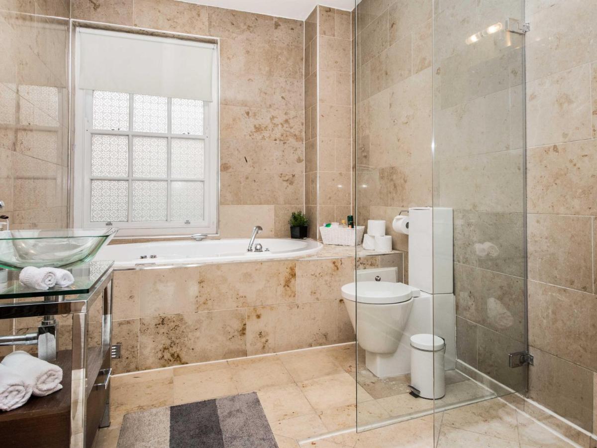 Apartment 31 Queens Terrace