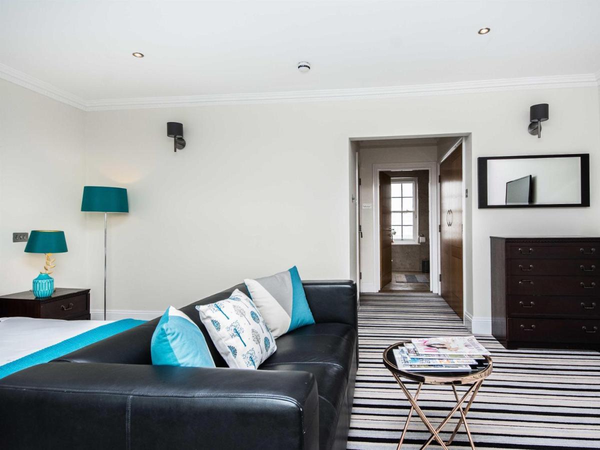 31 Queens Terrace Apartment *
