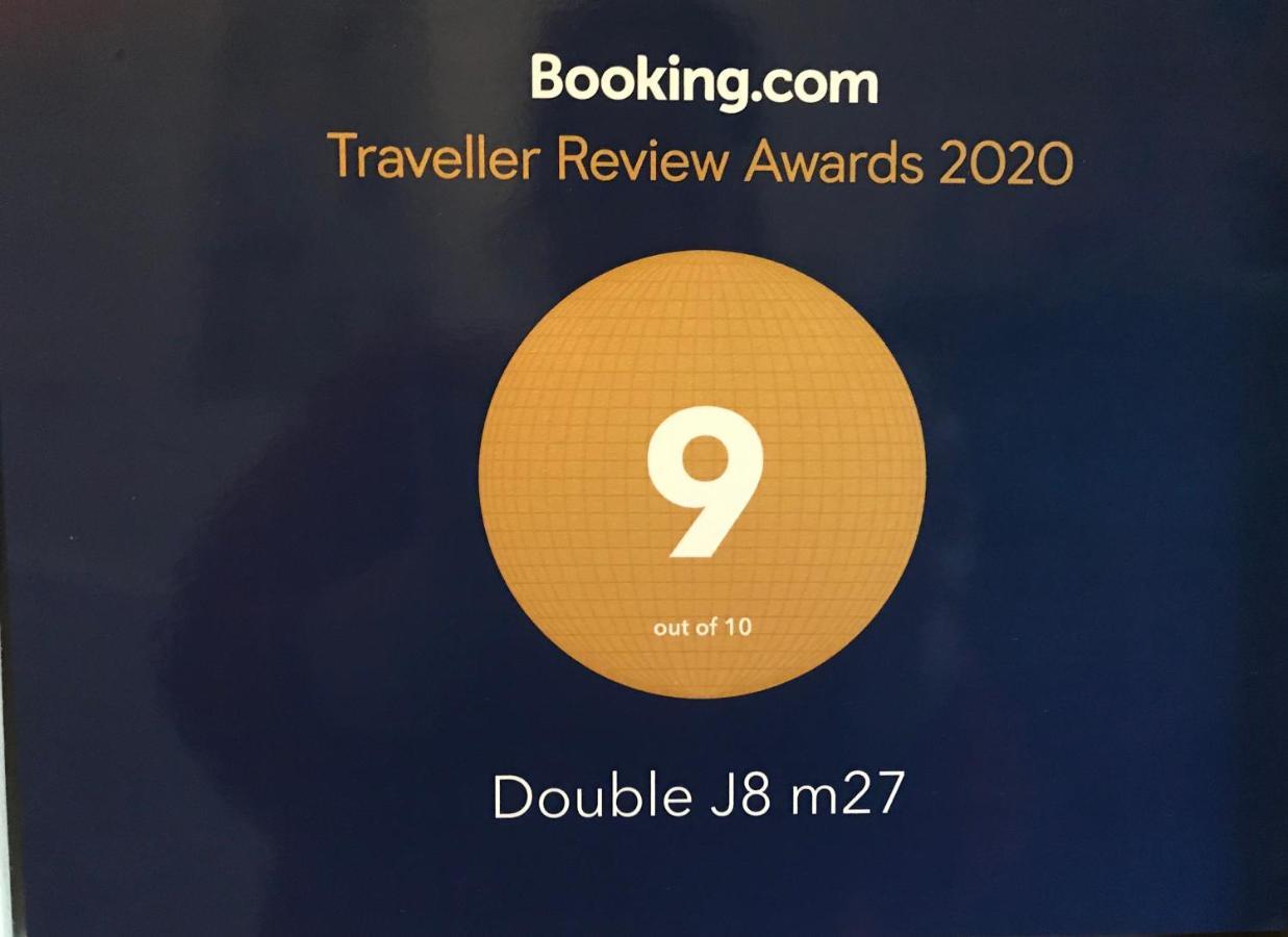 Double J8 M27 Homestay