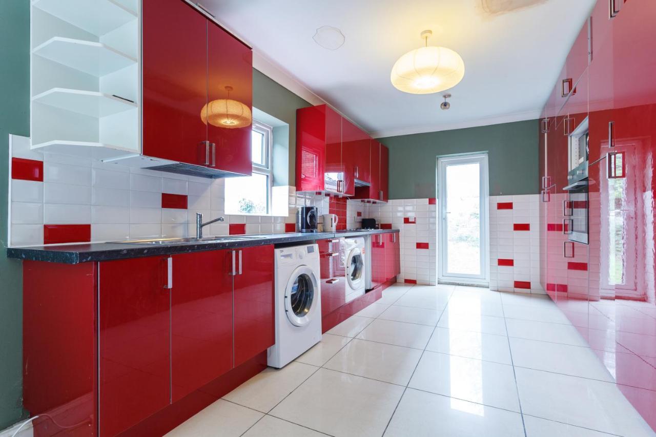 Shirley House: Self-catering Haven Near
