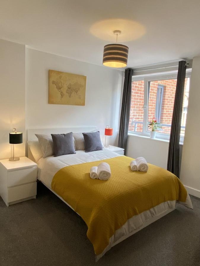 Stylish Two Bed With Secure Parking Southampton