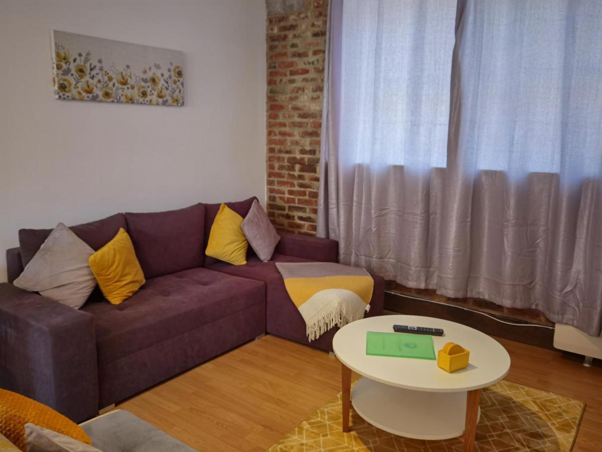 Apartamento Flat 3 Lovely Spacious Available For Guests Parking Wifi