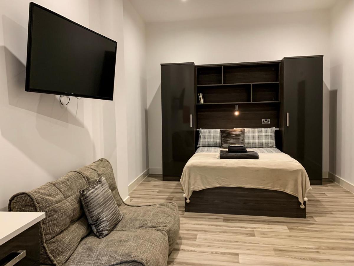 Andromeda Premium Southampton