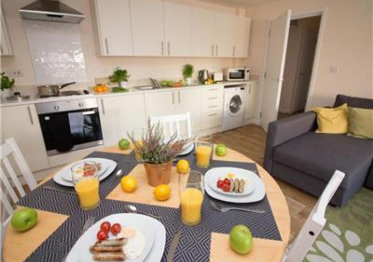 Stayzo Castle Point 6 - Premier Southampton