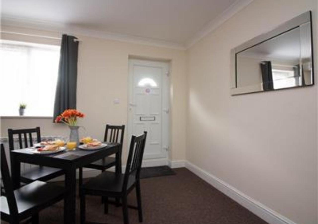 Stayzo Penthouse 2- Premier Apartment Southampton