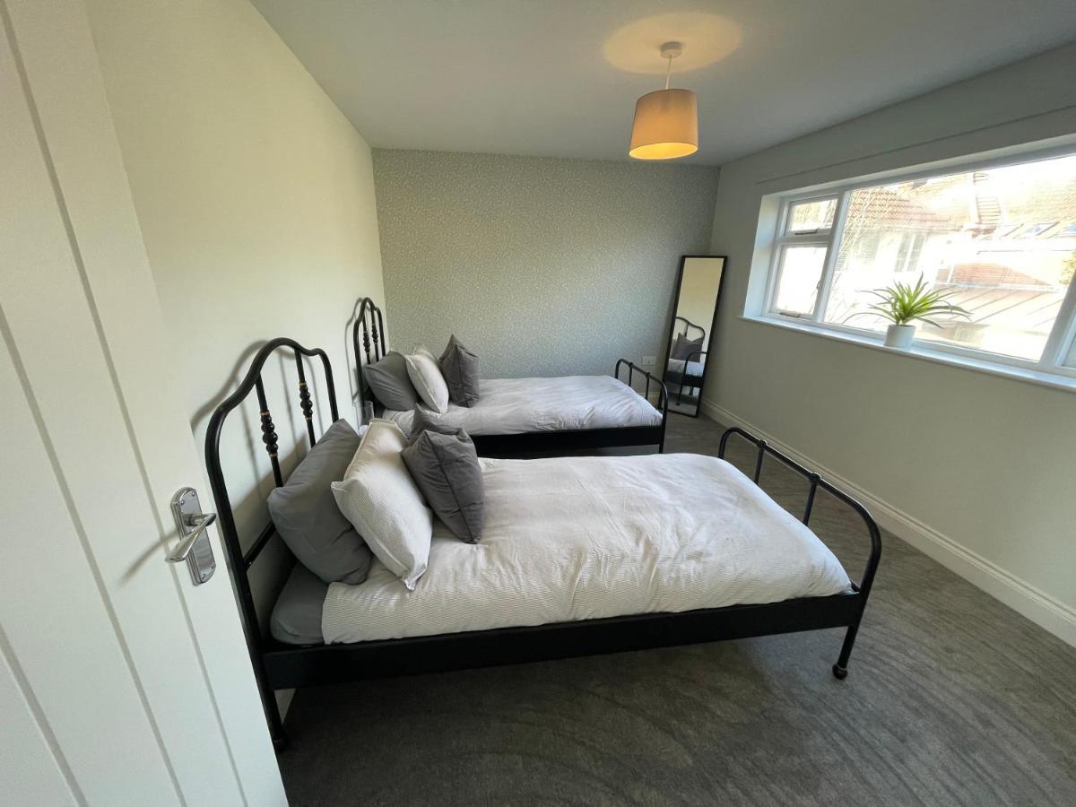 Great For Contractors- Free Parking Apartment Southampton