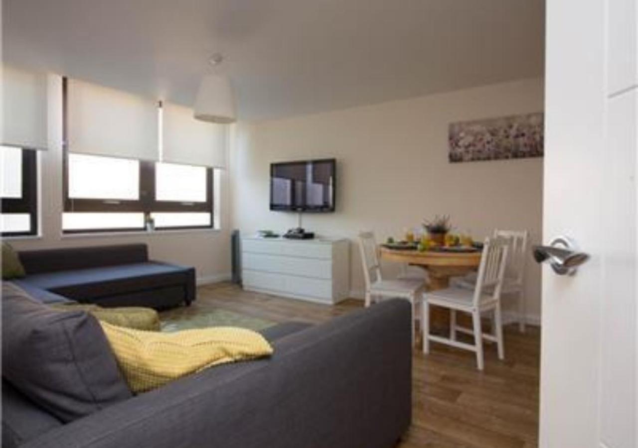 Apartment Stayzo Castle Point 6 - Premier