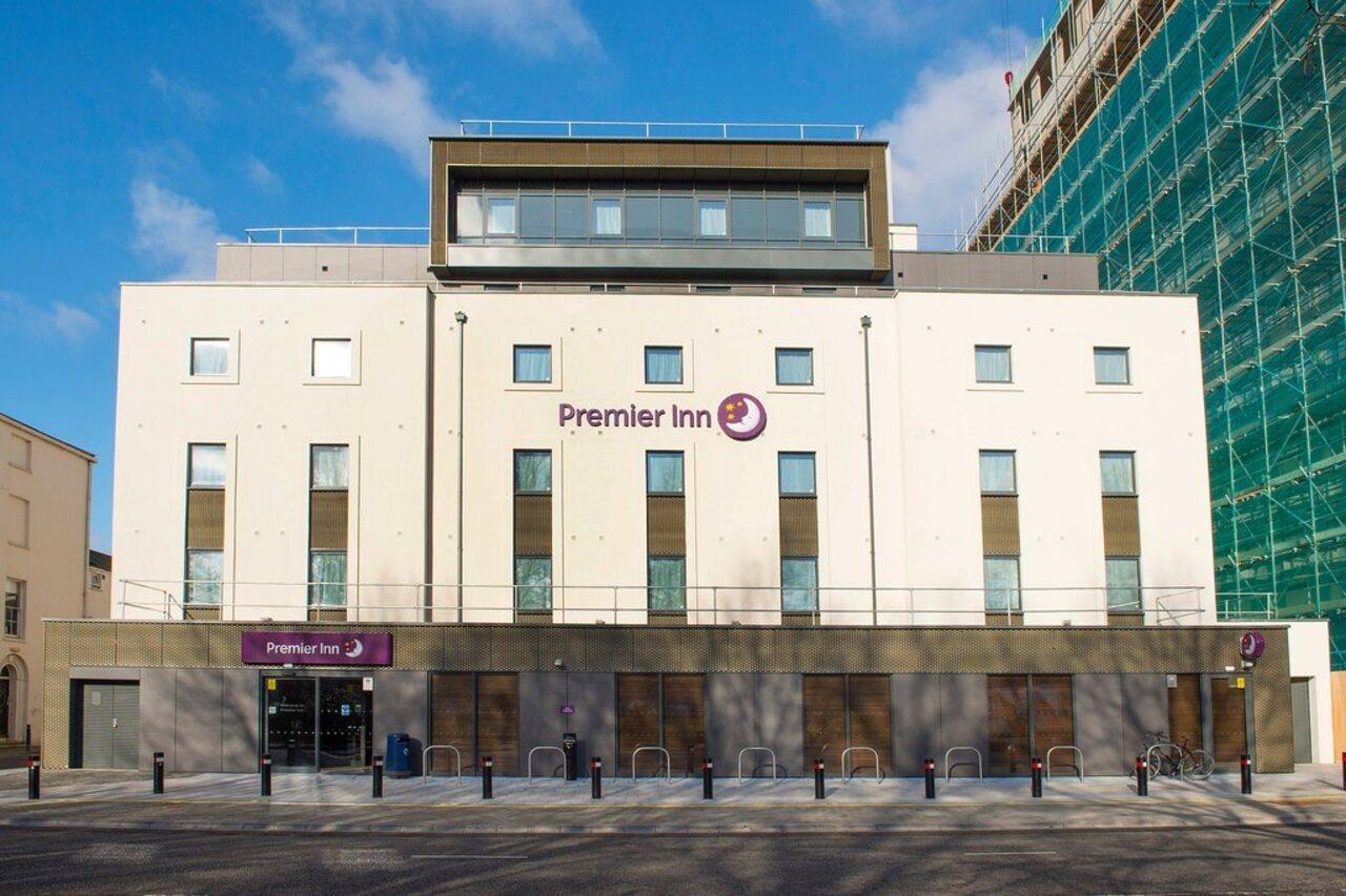 Premier Hotel 3*