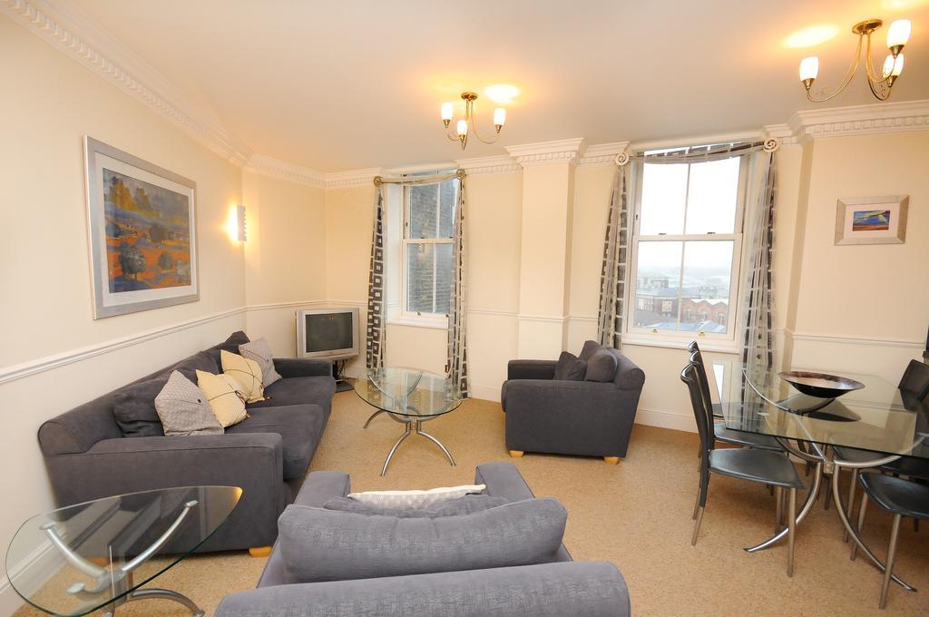 Town Or Country - Imperial Apartment