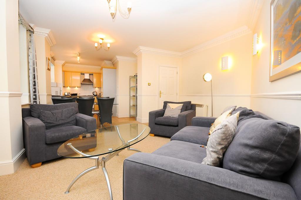 Town Or Country - Imperial Apartment *