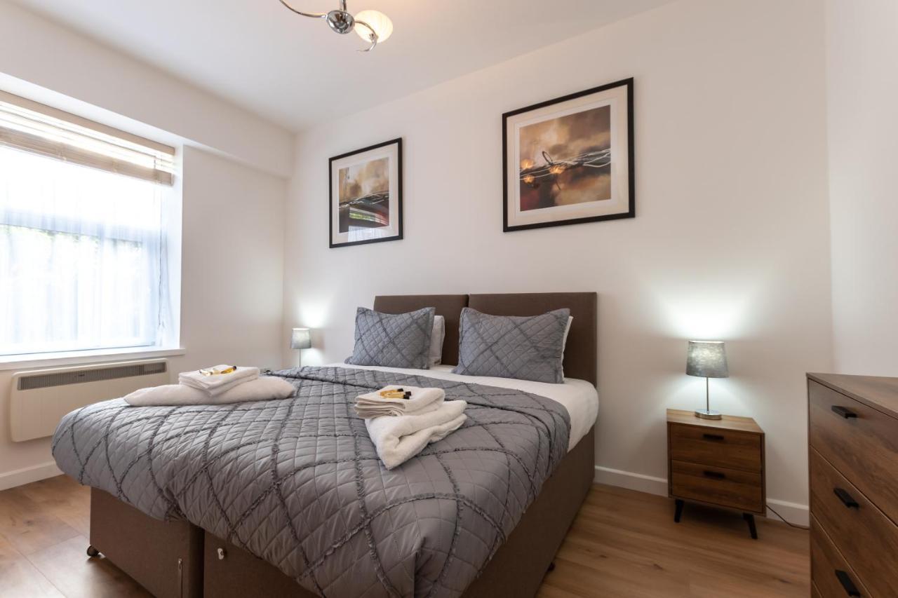 Silver Moon, 2 Bedrooms In Free Parking
