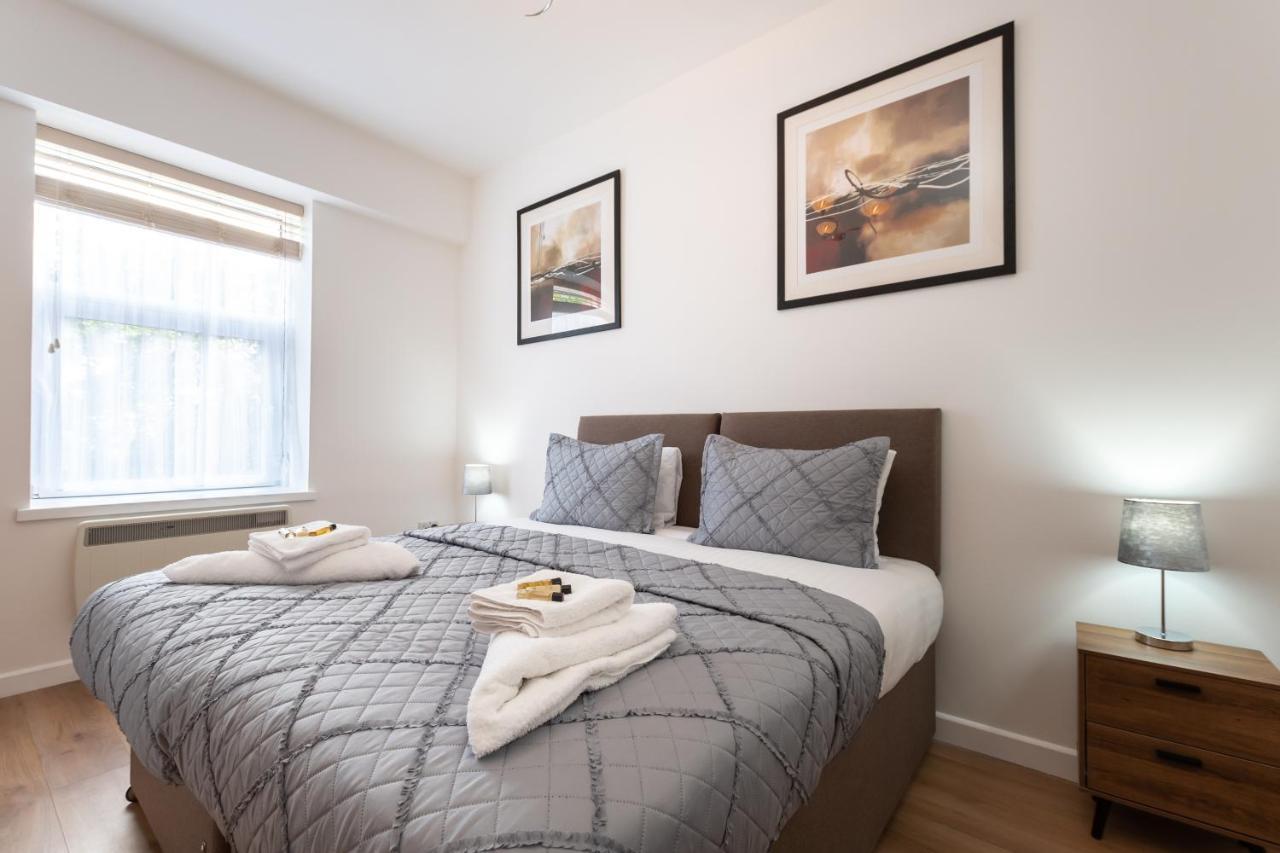 Silver Moon, 2 Bedrooms In Free Parking Apartamento