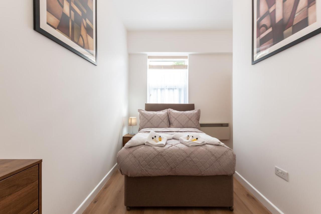 Silver Moon, 2 Bedrooms In Free Parking * Southampton