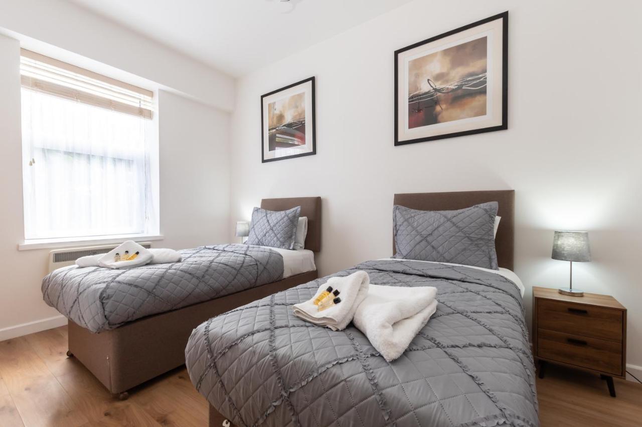Silver Moon, 2 Bedrooms In Free Parking