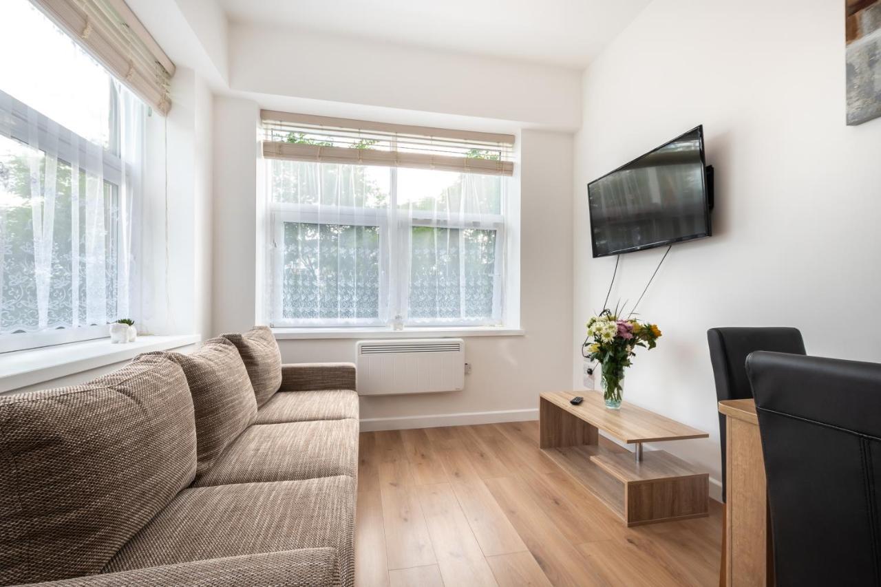 Silver Moon, 2 Bedrooms In Free Parking