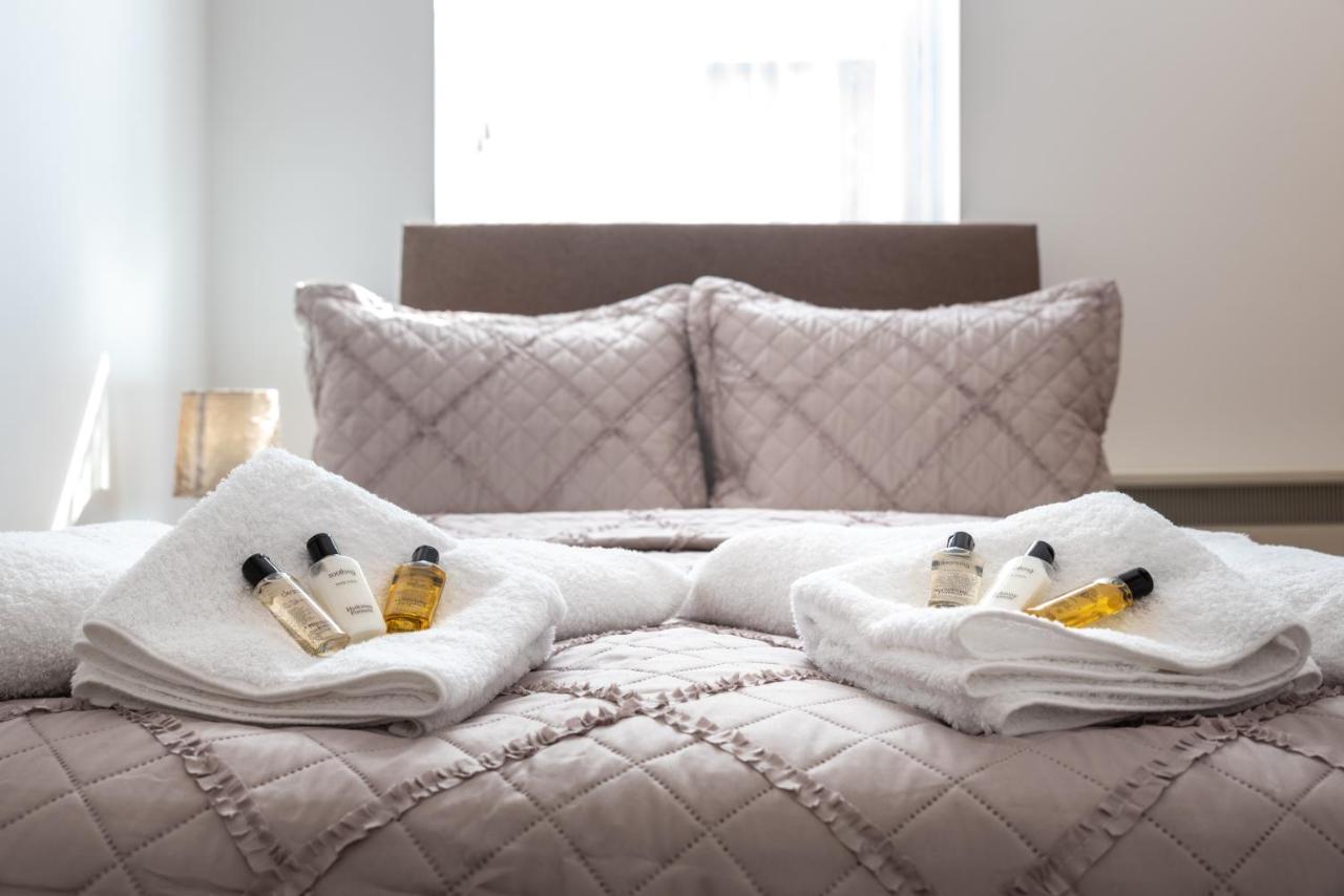 Silver Moon, 2 Bedrooms In Free Parking Apartamento *