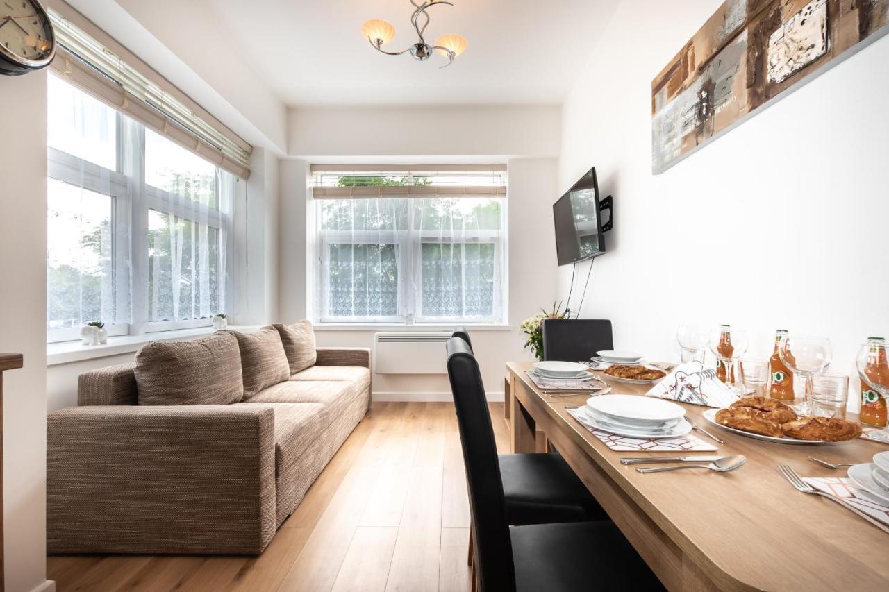Silver Moon, 2 Bedrooms In Free Parking