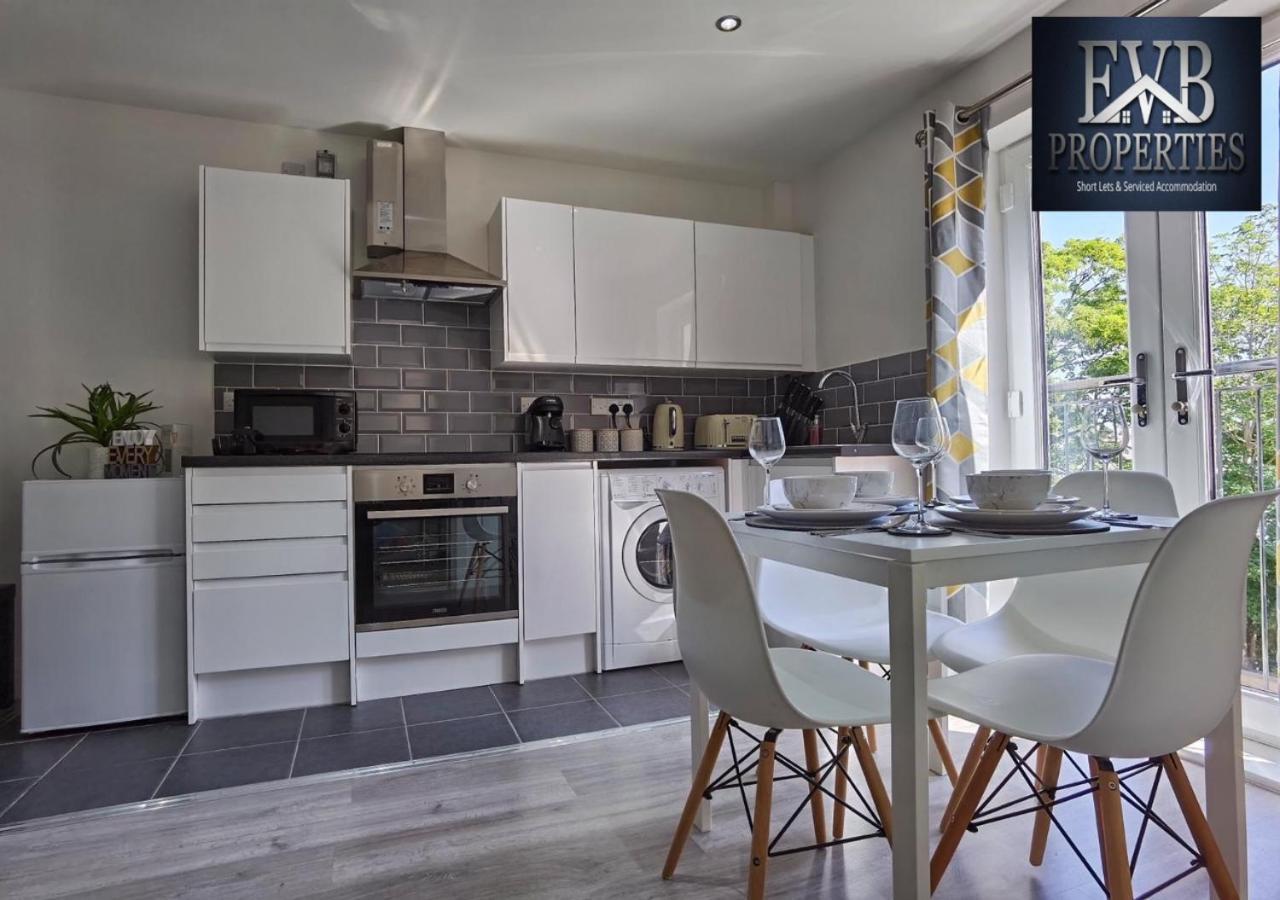 Spireview: Titanic-inspired 2-bedroom In * Southampton