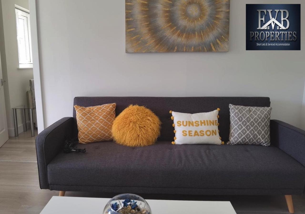 Spireview: Titanic-inspired 2-bedroom In * Southampton